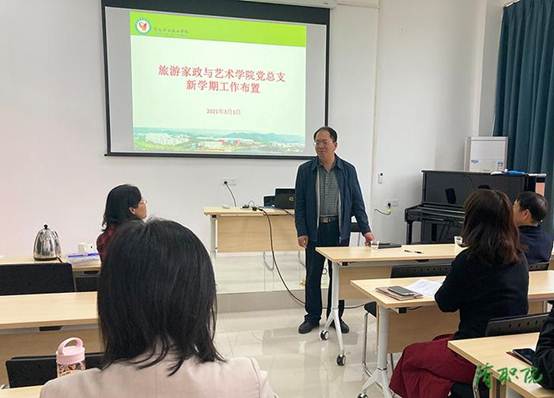 说明: http://meiye918.com/__local/B/A4/F0/4A0A9373161C5B2C779D1E695DB_AFA7EF33_C14B.jpg